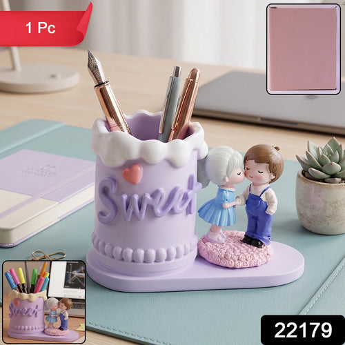 Couple pen holder in retail packaging, ideal for gifting